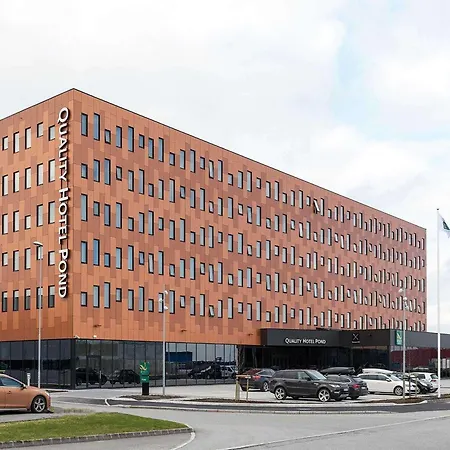 Quality Pond فندق 3*